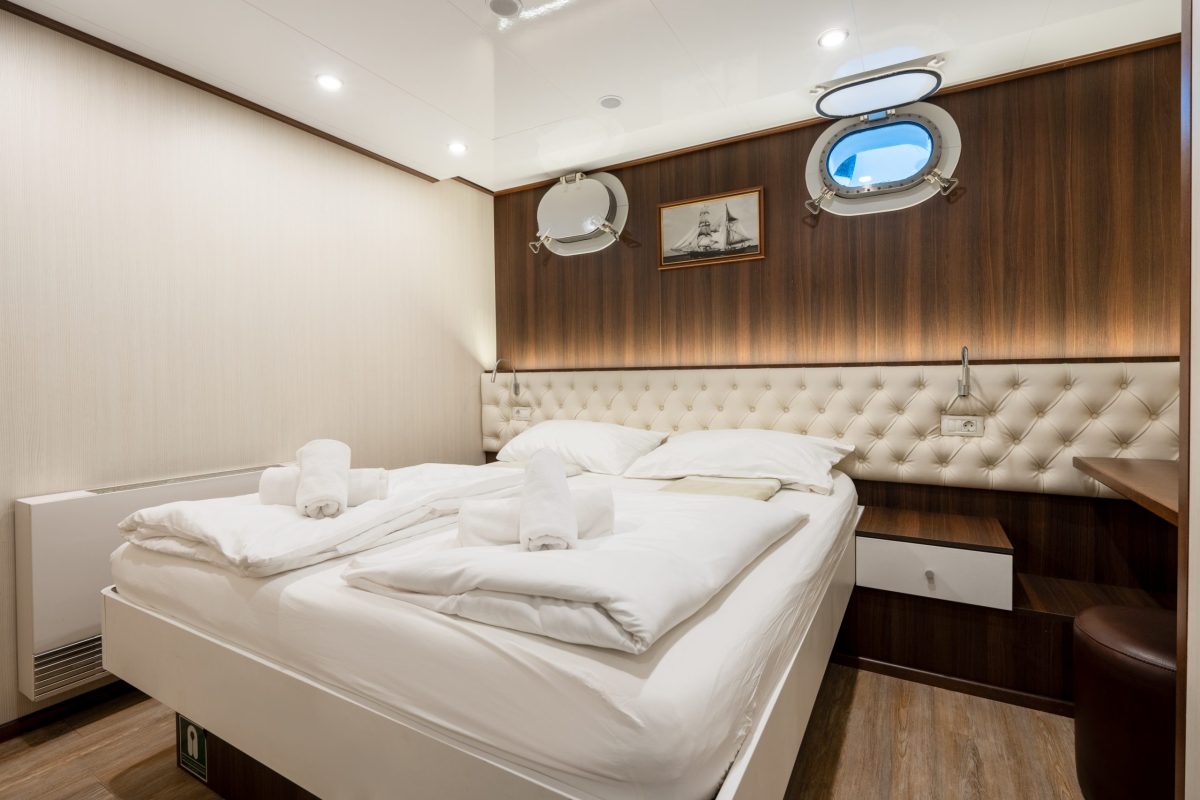 Invictus cabins (18)