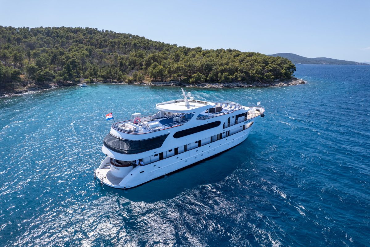 Invictus drone and ship slides (54)