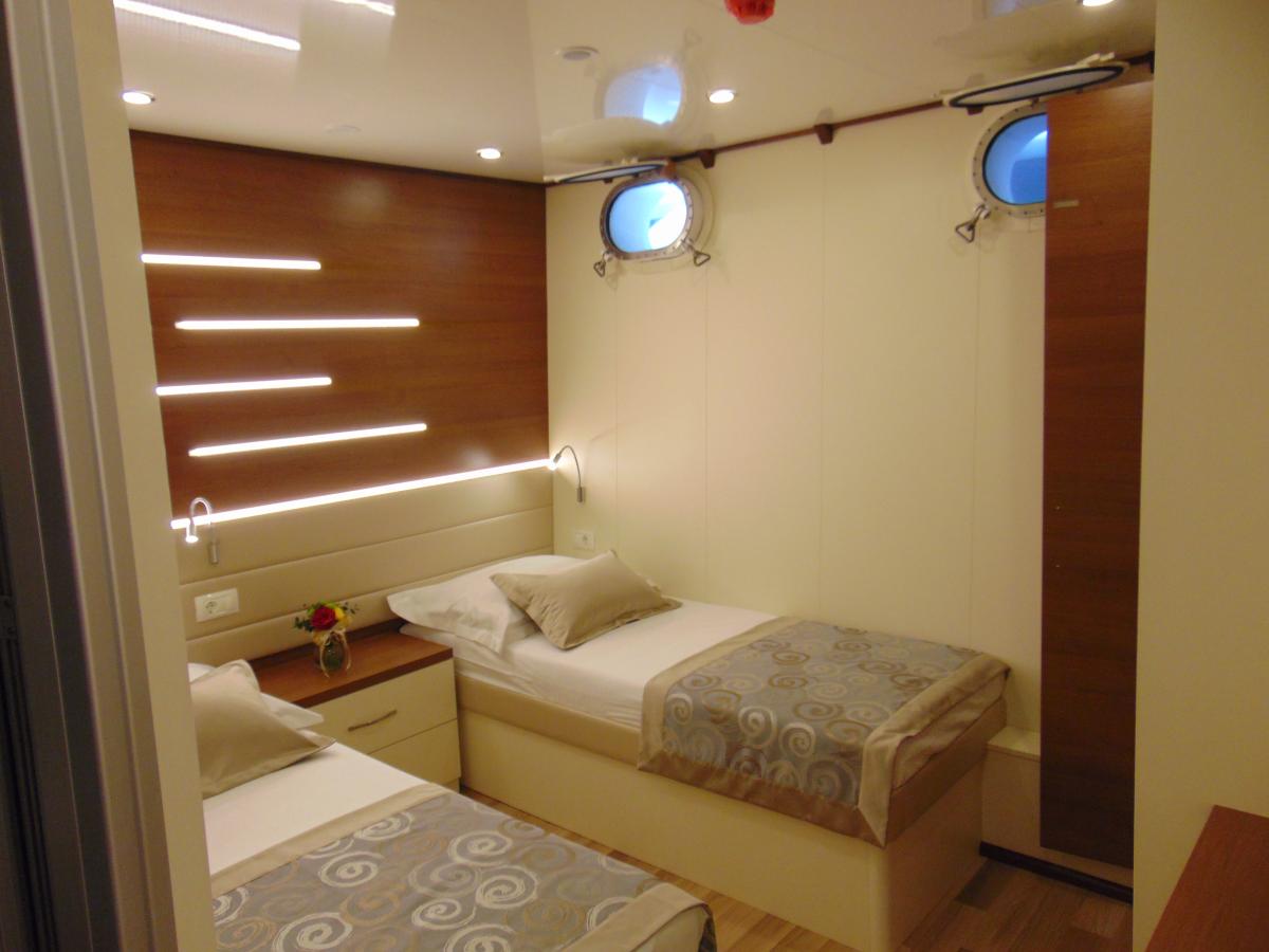 SanS-Cabins-Standard-20