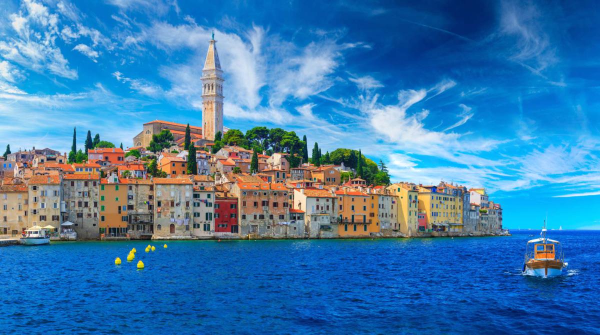 Wonderful,Romantic,Old,Town,At,Adriatic,Sea.,Boats,And,Yachts