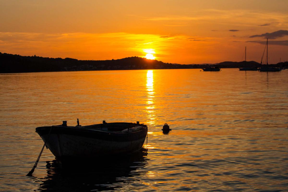 Boats,And,Warm,Sunset,In,Croatia